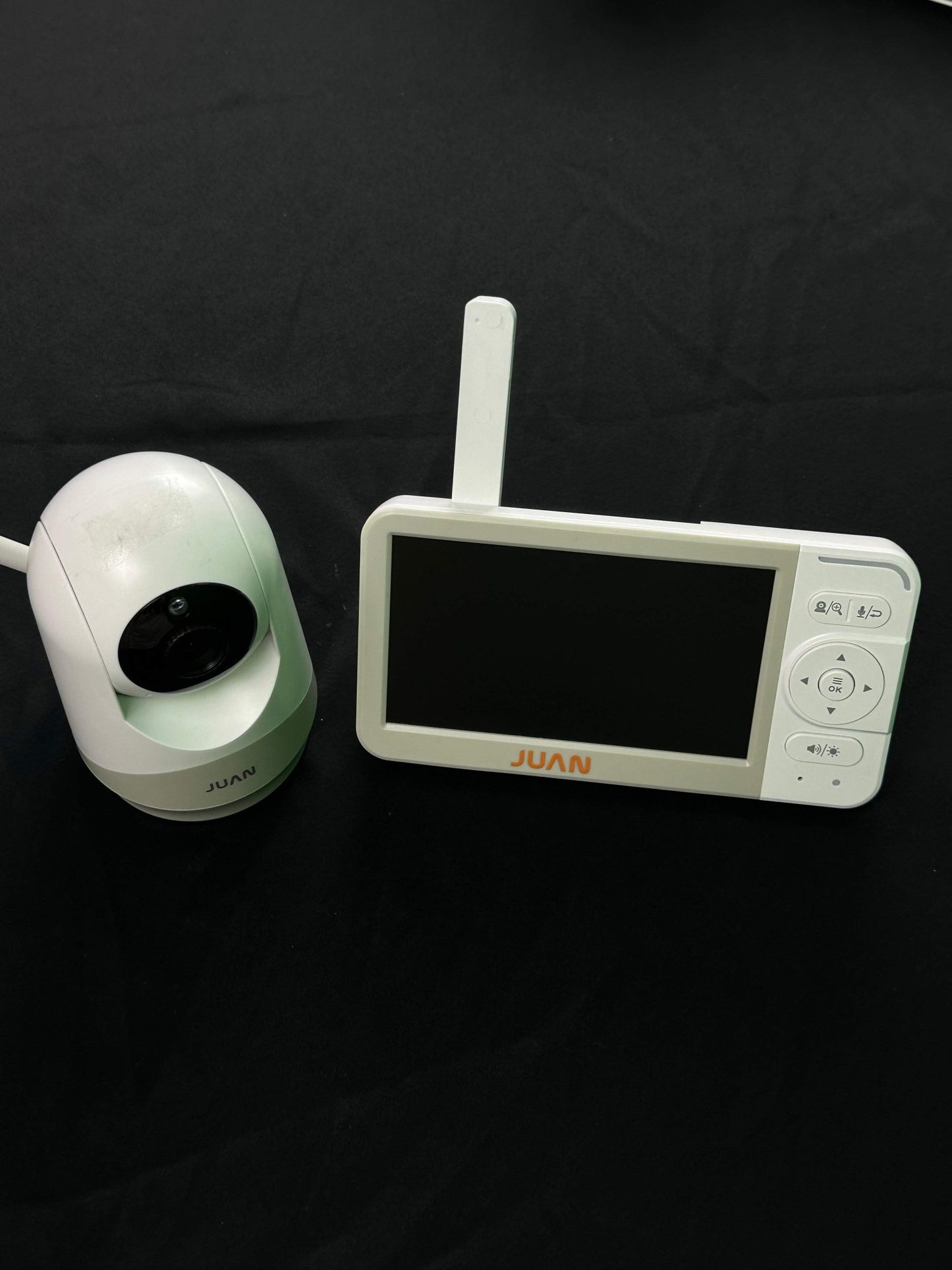 HelloBaby Real-Time Camera & Monitor for Remote Viewing